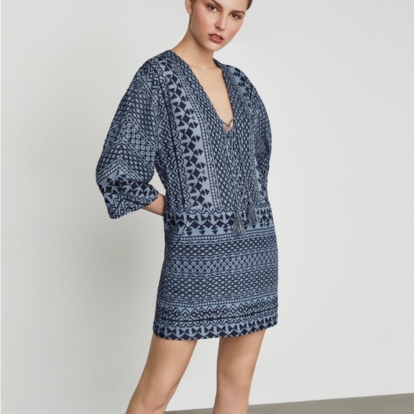 BCBGMAXAZRIA 'Milana' Light Blue/Navy Laced Placket Woven Dress Size XS - Picture 4 of 14